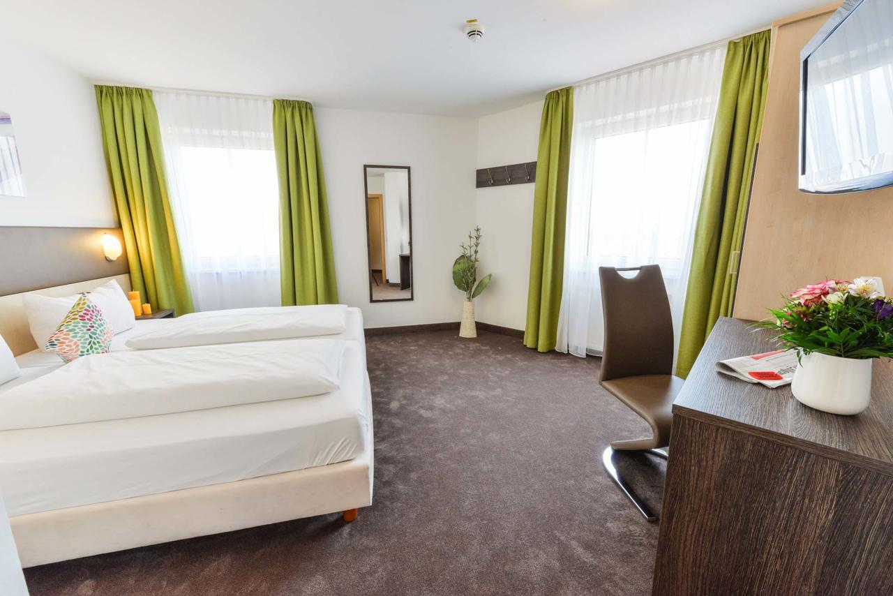 Hotel Guenter Лентинг Екстериор снимка